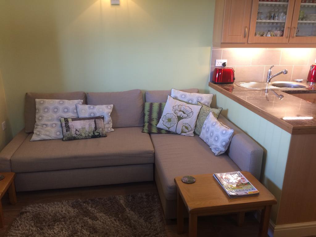 Hector'S Barn Apartments At Rosewood House ทอนทัน ภายนอก รูปภาพ